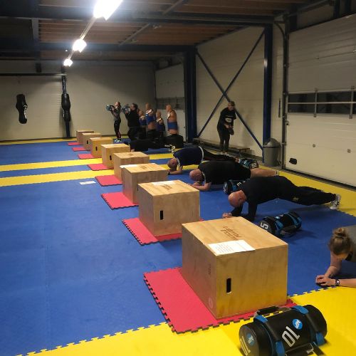 indoor-bootcamp-les-sportcentrum-oude-luttikhuis-almelo